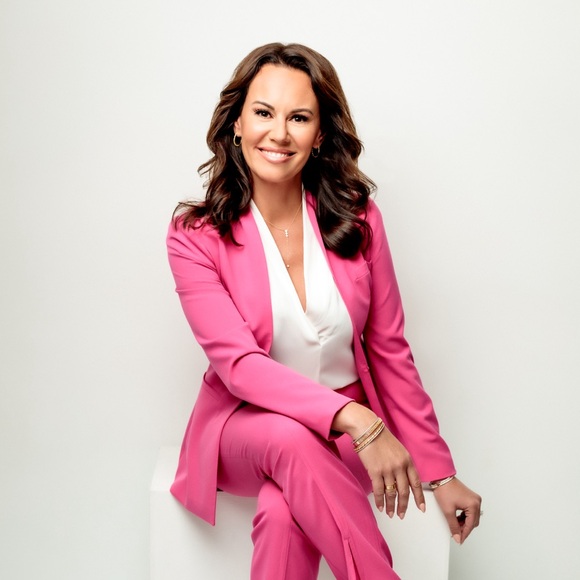 Meet your Posher, Jeannine - Picture 1 of 1